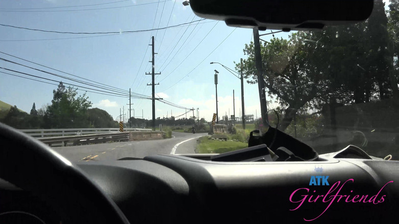 ATK Girlfriends: Liburan Virtual