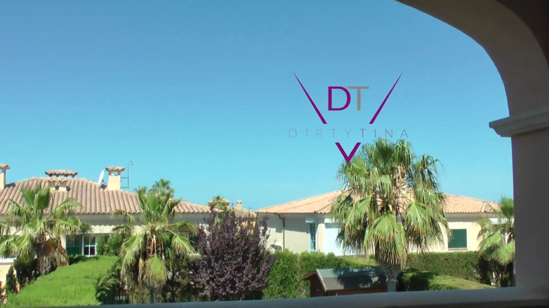 Dirty Tina: Geile stiefmutter macht es selbst