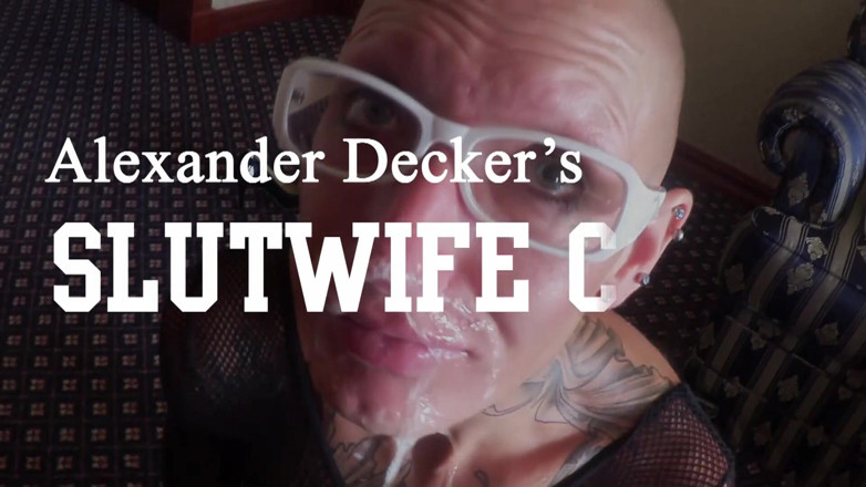 Slutwife Club: Quick Speed Facefuck Action with Cocksucker Slut