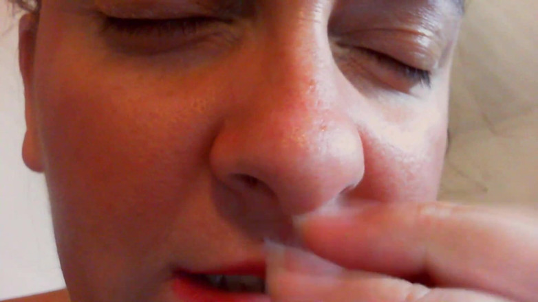 Nicoletta Embassi: Nose hard fetish