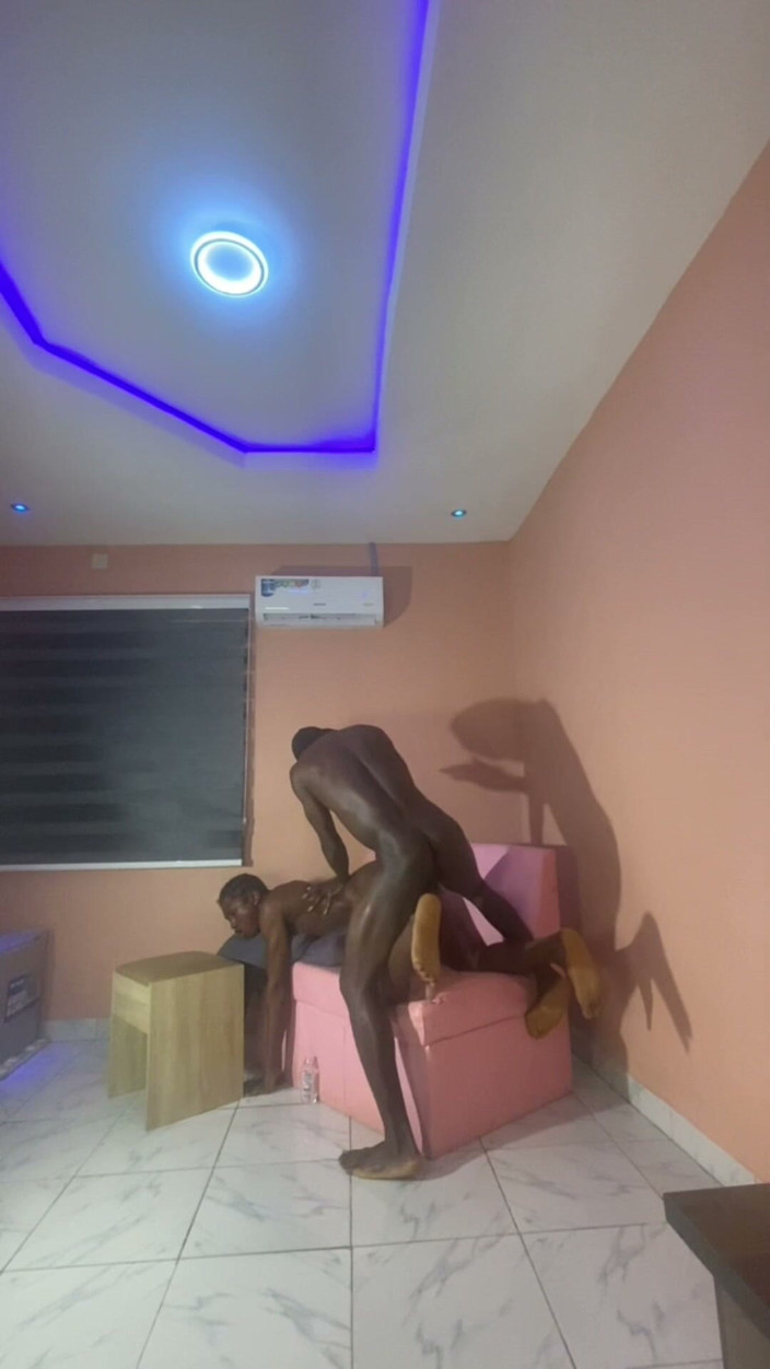 Blackhandsomeguy: Sesso con un corpo dolce