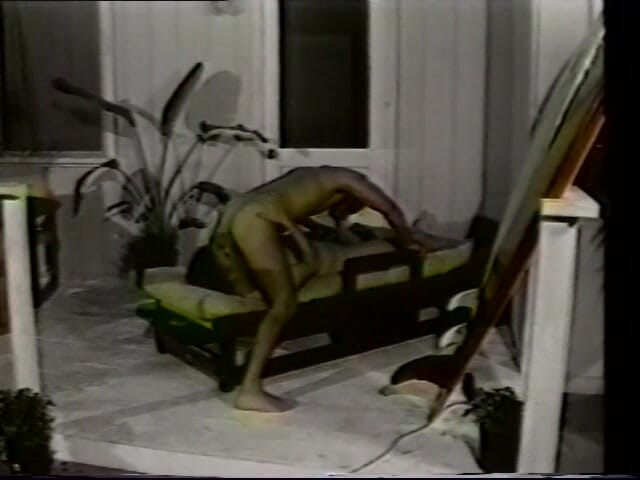 Gays Case: Rick rogue si cowok gagah kip kasey di depan rumahnya