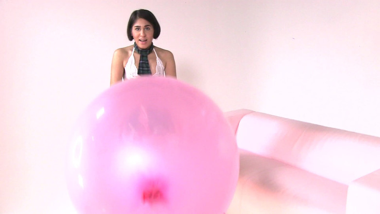 Lacey Starr productions: Indian MILF's Balloon Fetish