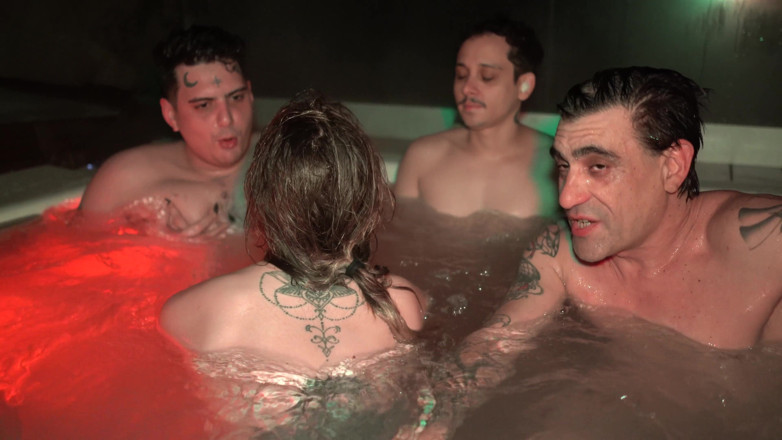 Knock Knock Club: Jacuzzi orgia! Quarteto quente com Yael Stc, Keila Bassi e...