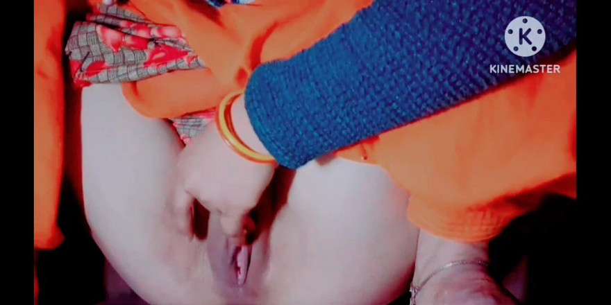 TricolorMusic3: Une bhabhi sexy très sexy à la chatte incroyable est remplie...