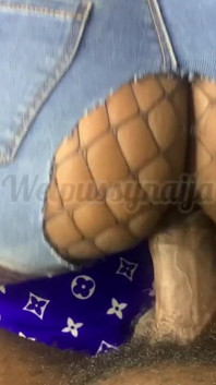 Wetpussynaija boleh mengendalikan batang besar