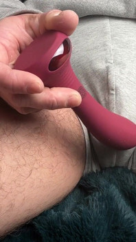 Close-up of Hairy Ftm Wanking, Cumming and Squirting