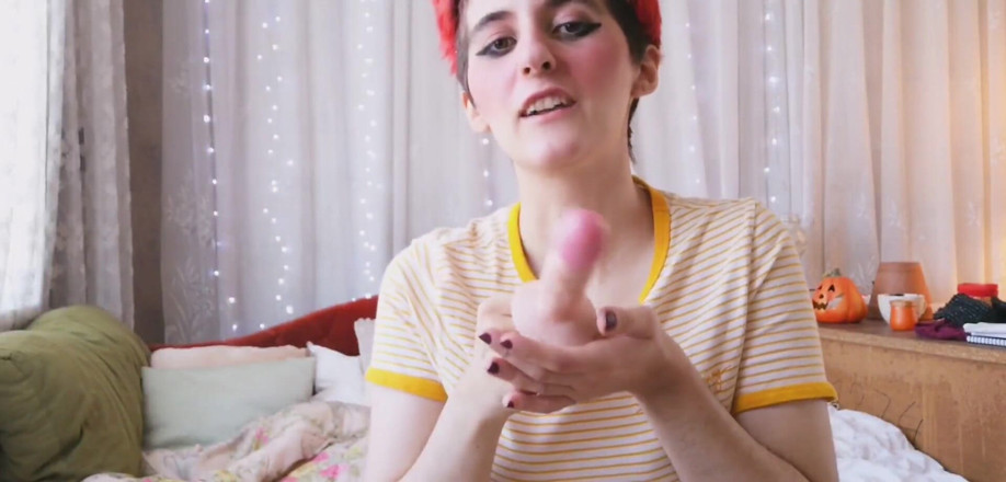 The Antichristrix: Girls love small dicks