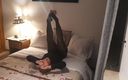 Selena 70: I giochi nel letto di selena in collant