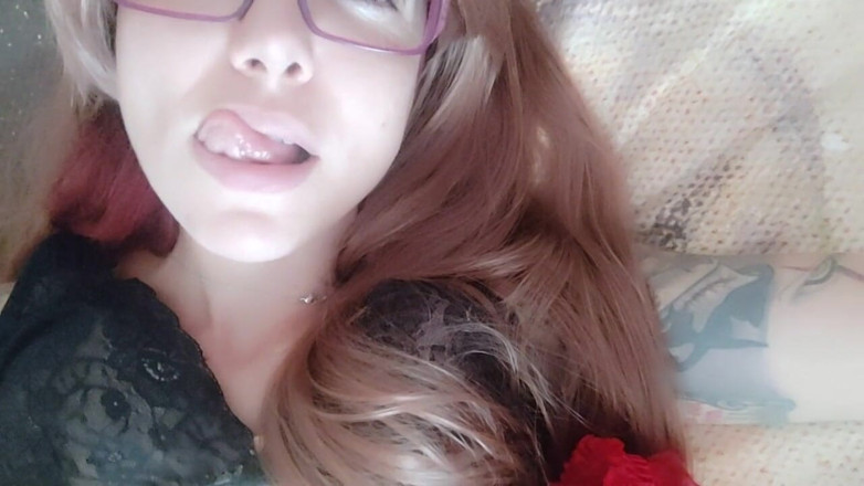 savannahamatoriale: Your beautiful smiling stepmother who ..