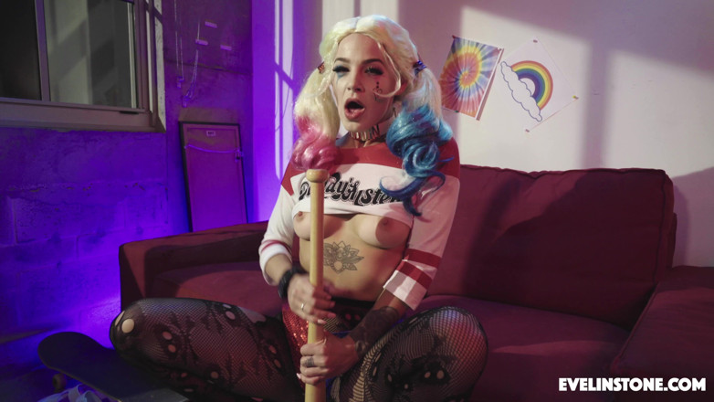 Evelin Stone: Harley Quinn Sph PAWG JOI