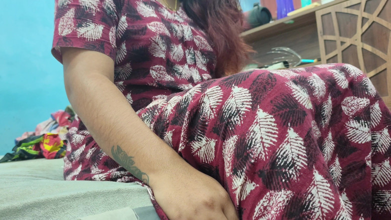 Vaishnavysharunraj: Penis and Body Trample, Mallu Girll Hot Trample