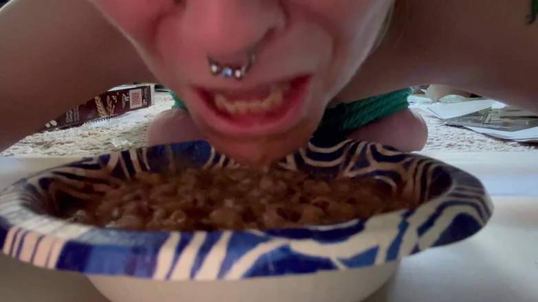 Hot potato girl: Humiliating Dinner Time