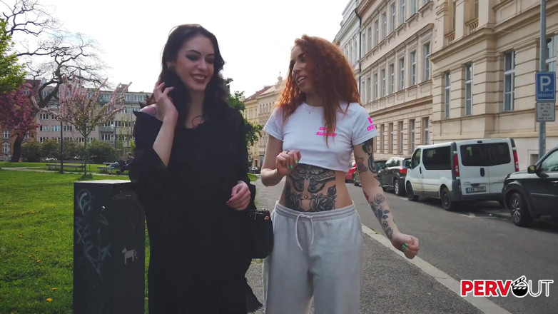 SweetFemdom: Gang bang di festa europea - dolce dominazione femminile