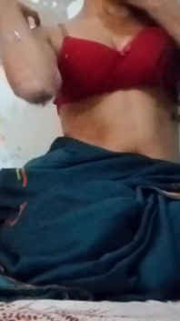 Video eccitanti della ragazza del villaggio