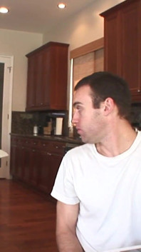 Brunette with hairy pussy pleases a perverted Italian in the kitchen