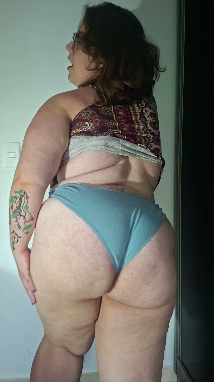 alucidfever: Chubby Nerd Strips for You (beautiful Saggy Tits)