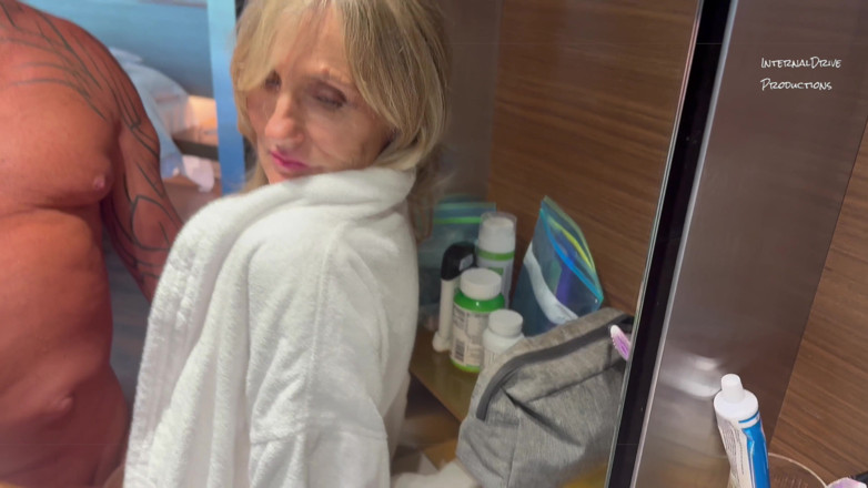 InternalDrive: Horny GILF Gets Fucked on Sink in Spain.