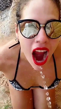 Compilation Drinking Pee!