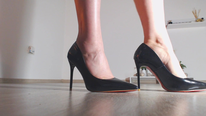 LegsOnHeels: Mis piernas en tacones, caminando con gracia
