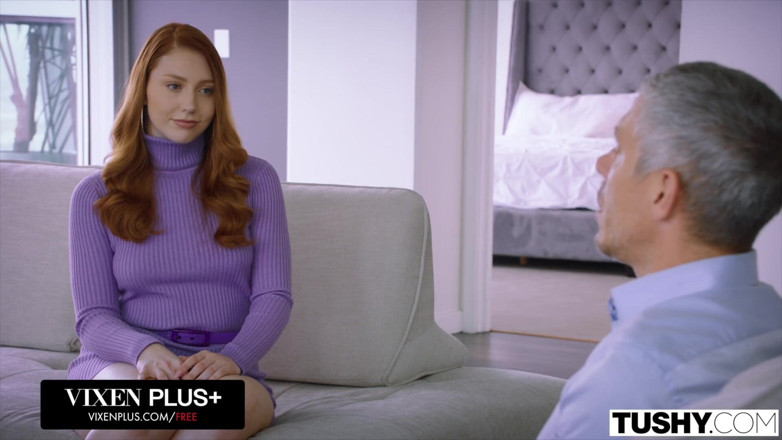 Tushy: Студентка коледжу Tushy Thicc не зупиниться, поки її не роззявить її вчитель