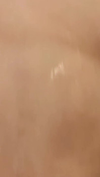 Masaje en el baño y preñada caliente, puta sexy japonesa milf