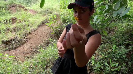 Labigassa: Eu ando pela fazenda e fodo minha namorada, a bunda