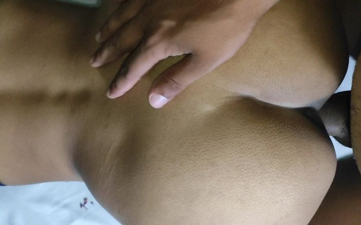 Gini272: Il capo sta scopando mia moglie per la promozione