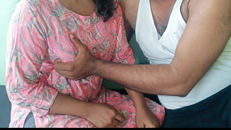 Laxi ammu: Chennai Manželka v domácnosti sexy šukání virální video