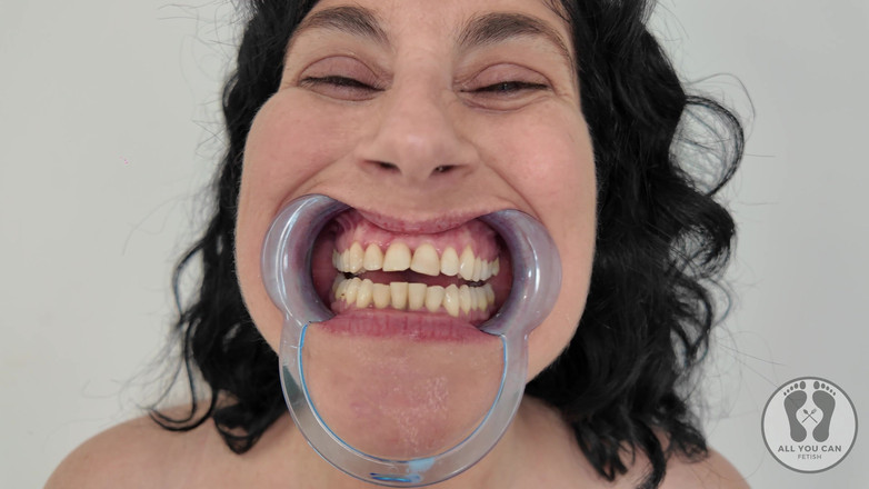 All You Can Fetish: Стоматологический гигиенист, рутинный рот-фетиш крупным планом в Топлесс