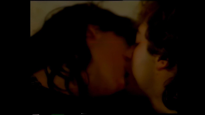 Vintage Megastore Full hd: Provokativní a vzdorovitá dívka