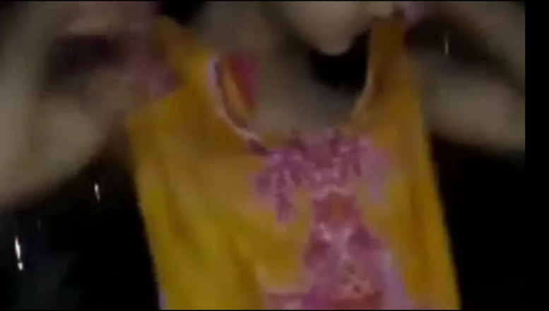 Riyadesi18: Islak amcıklı ve çok orgazmlı ateşli kız arkadaş. Loud Groans. Edepsiz...