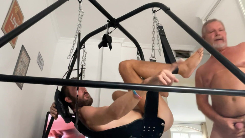 Mozzbear: Eu no Sling com meu marido.