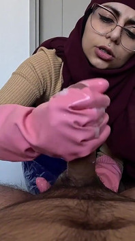 Árabe señora de la limpieza paja Mia Niqab