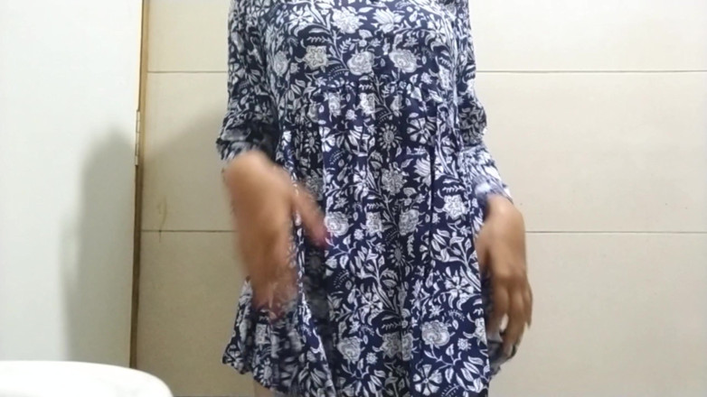 Surbhi453: Desi Village Bhabhi Sex with His Devar