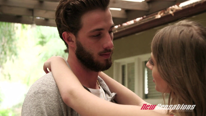 New Sensations: Alyce încalcă regulile casei