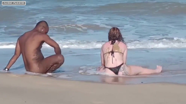 Eliane Furacao: Fomos Em Praia De Nudismo Quando Vimos O Negao Ficamos...