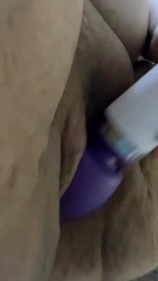 Real homemade BBW BBC porn: Stimulating My Fat Hairy Pussy with Electric Wand