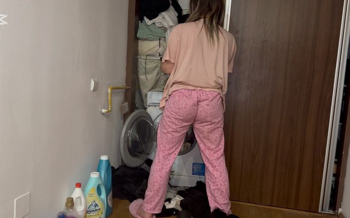 NipsAndStrips: Doing All My Stinky Laundry While Farting