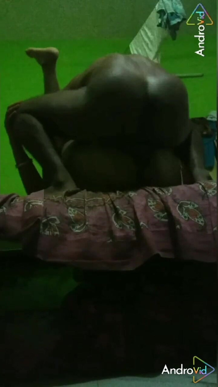 BMsexlove100: Bini jiran desi berkongkek dengan lebih keras di rumah