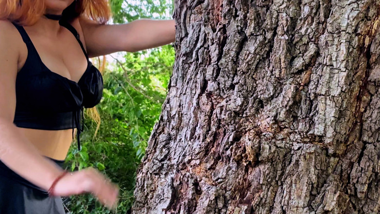 Goddess Li: Long, Natural Fingernails Scratching a Tree