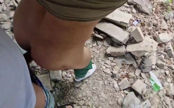 AlexGay: O gêmeo se perdeu nas ruínas. Observador papai fodeu minha...