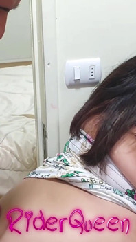 トイレ動画 - ファン限定