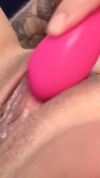 Colombiaanse MILF Luna Ferrara neukt met een fan