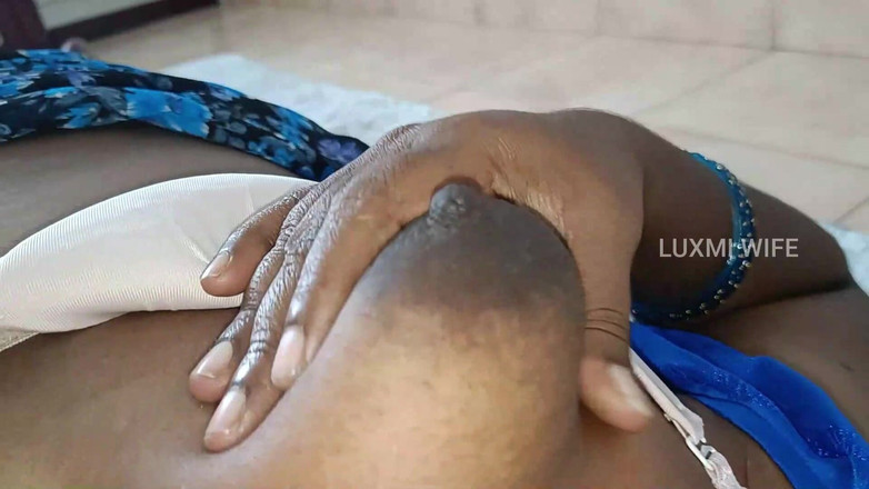 Luxmi Wife: 흑인 대물 자지에게 따먹히는 핫한 십대