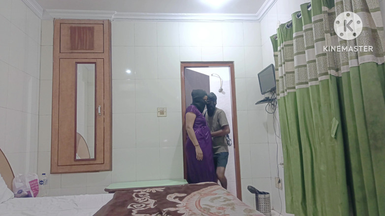 Poojakabir: Didi Werd Naar Het Hotel Gebracht En Kreeg Een Massage,...