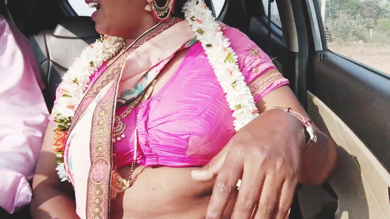 Telugu honey lips: Silk Stepaunty Car Sex, Telugu Dirty Talks, Episode -1, Part- 3, Sexy...