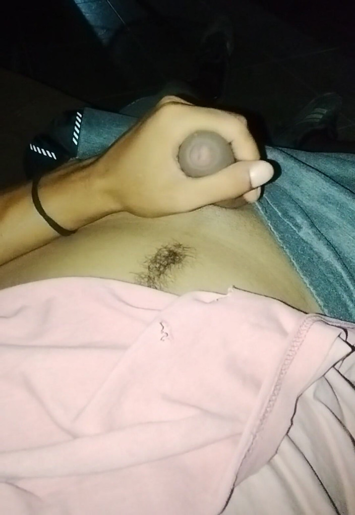 AlexAlejandro13: Я остался в комнате один