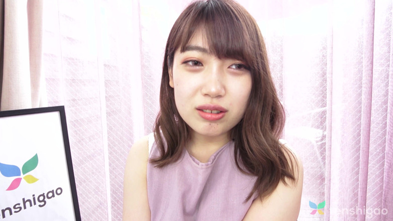 Tenshigao: Kotori Suzumiya est notre fille sexy de bar tokyoïte qui...