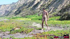 Sofie Marie: La splendida panterona sofie marie scopata hardcore in una spiaggia...